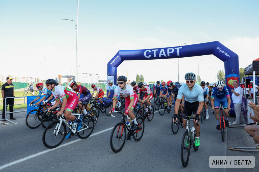 Открытый чемпионат Беларуси в многодневной гонке на шоссе стартовал в Бресте 