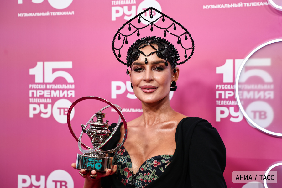 В России стало модно носить кокошники